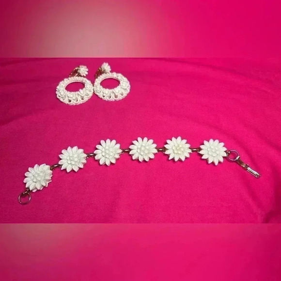 Vintage Boho Bracelet & Clip-on Earring Set-Excellent Condition. - Picture 6 of 9